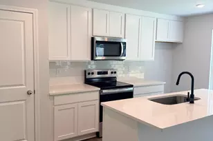 1100 NW Wedgewood Dr, Atlanta, GA 30318 - Photo 6