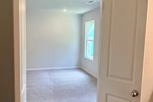 1100 NW Wedgewood Dr, Atlanta, GA 30318 - Photo 16