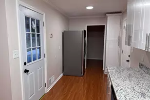 736 Valley Creek Dr, Stone Mountain, GA 30083 - Photo 10