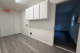 121 S Elm St, East Dublin, GA 31027 - Photo 8