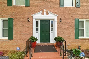 650 Corbin Lake Ct, Atlanta, GA 30350 - Photo 2