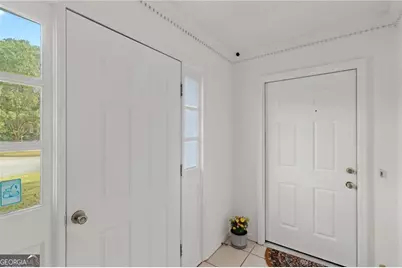 650 Corbin Lake Court, Atlanta, GA 30350 - Photo 6