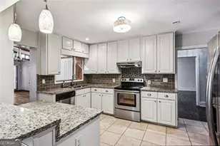 2050 Mercer Ave, College Park, GA 30337 - Photo 10