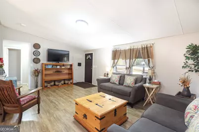 1424 Al Roberts Road, Senoia, GA 30276 - Photo 4