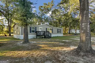 106 Rodman Rd, Jesup, GA 31545 - Photo 4