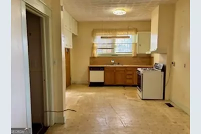 1948 Mercer Avenue, Atlanta, GA 30337 - Photo 8