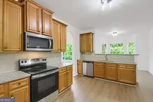 1432 Shadow Creek Ave, Hampton, GA 30228 - Photo 10