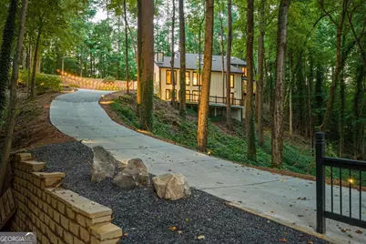 4830 Rebel Trail NW, Sandy Springs, GA 30327 - Photo 34
