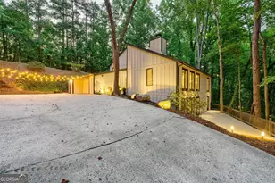 4830 Rebel Trail NW, Sandy Springs, GA 30327 - Photo 18