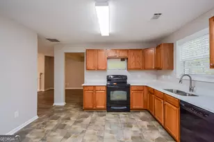 6793 Mahonia Pl, Lithonia, GA 30038 - Photo 6