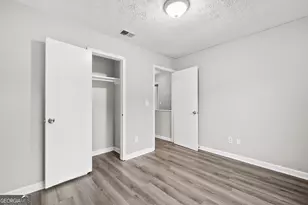 6706 Bent Creek Dr, Rex, GA 30273 - Photo 12