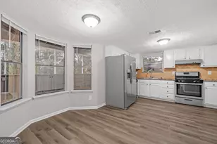 6706 Bent Creek Dr, Rex, GA 30273 - Photo 4