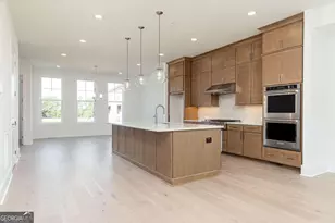 2186 Crestview Dr, Brookhaven, GA 30319 - Photo 8