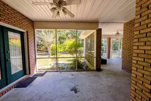 775 Catherine St, Jesup, GA 31546 - Photo 8