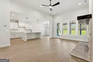 155 Paislee Park Dr, Fayetteville, GA 30215 - Photo 6