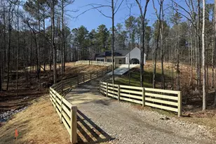 69 Derring Cir, Newnan, GA 30263 - Photo 2