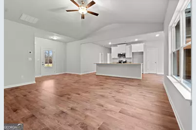 69 Derring Circle, Newnan, GA 30263 - Photo 8