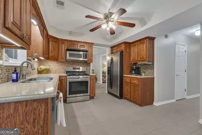 1607 Dumbarton Lane, Peachtree City, GA 30269 - Photo 14