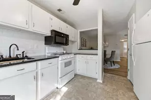 1202 Wynnes Ridge Cir SE, Marietta, GA 30067 - Photo 8