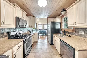 2003 Bend Of The River Rd, Hiawassee, GA 30546 - Photo 32