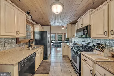 2003 Bend Of The River Road, Hiawassee, GA 30546 - Photo 6