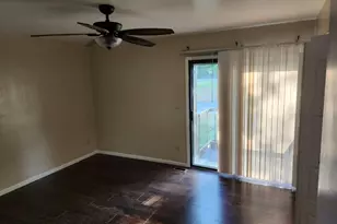 2722 Penwood Pl, Lithonia, GA 30058 - Photo 12