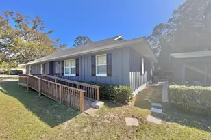 1101 S Palm St, Jesup, GA 31546 - Photo 2