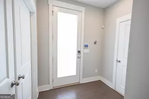 708 Banton Dr NW, Atlanta, GA 30318 - Photo 10