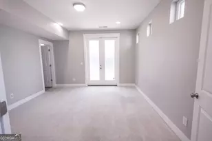 708 Banton Dr NW, Atlanta, GA 30318 - Photo 4