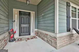 409 Walden Pond Way, Senoia, GA 30276 - Photo 4