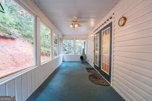 1327 Pinnacle Dr, Clayton, GA 30525 - Photo 4