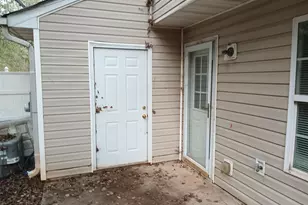 11447 S Grove Dr, Hampton, GA 30228 - Photo 2