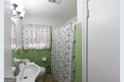 3049 Cloverhurst Drive, East Point, GA 30344 - Photo 8