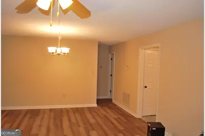 2235 Old Hamilton Place #D200, Gainesville, GA 30507 - Photo 6