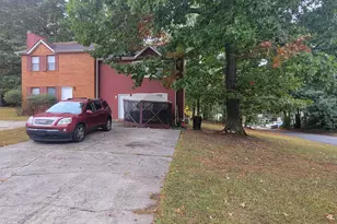 5553-5557 Windwood Dr, Atlanta, GA 30349 - Photo 2