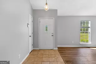 194 Welker Cir, Macon, GA 31211 - Photo 6