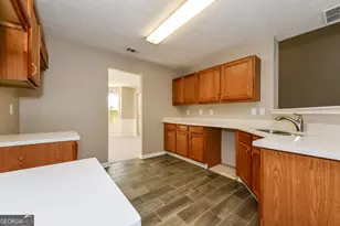 3917 Leprechaun Ct, Decatur, GA 30034 - Photo 6
