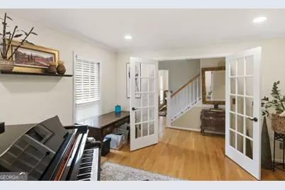 9156 Branch Valley Way, Roswell, GA 30076 - Photo 18