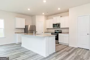 708 Berkeley Dr, Conyers, GA 30013 - Photo 8