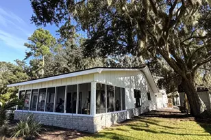 437 Mimosa Dr, Saint Simons, GA 31522 - Photo 10