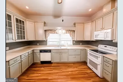 211 Railroad Street, Garfield, GA 30425 - Photo 4