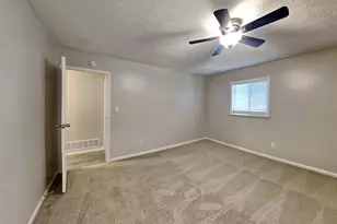 1352 Labelle St, Jonesboro, GA 30238 - Photo 10