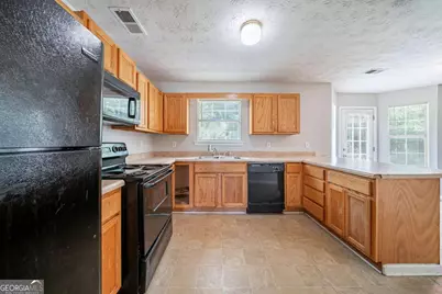 3283 Sugar Creek Falls Avenue SE, Atlanta, GA 30316 - Photo 2