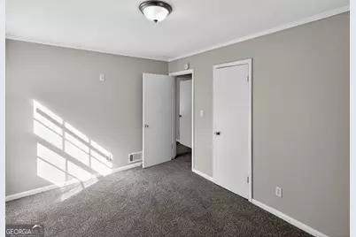 2401 Dawn Court, Decatur, GA 30032 - Photo 10