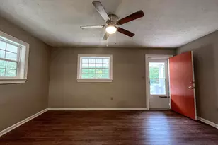 203 Pineview St, East Dublin, GA 31027 - Photo 8