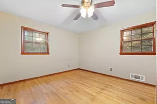 592 Hunnicutt Rd SE, Mableton, GA 30126 - Photo 14