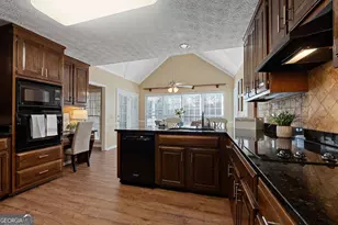 427 Picketts Lake Dr, Acworth, GA 30101 - Photo 16