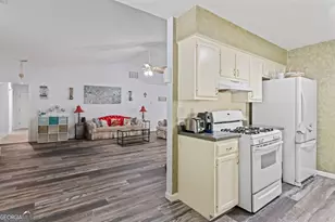 1738 Sherry Ln, Jonesboro, GA 30236 - Photo 8