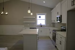 247 North Point Cir, Hartwell, GA 30643 - Photo 6