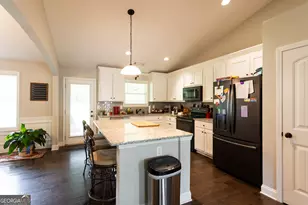 201 Poppyfield Farm Dr, Good Hope, GA 30641 - Photo 18